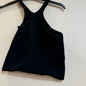 3/25 🔵2 Zara crop tops. Size S.